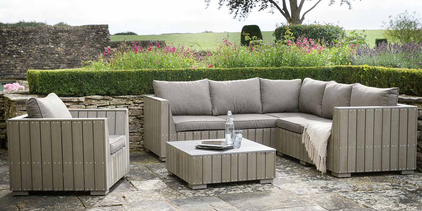 Bosmah Garden Sofa Set with Armchair and Coffee Table