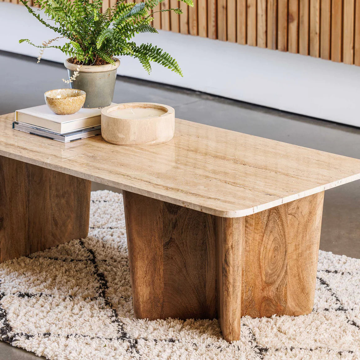 Savannah wooden coffee table with shelf