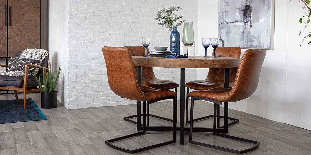 Standford Round Reclaimed Wood Dining Table and Leather Chairs