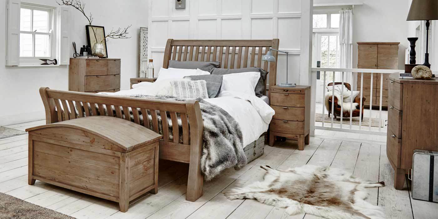 Winchester Reclaimed Wood Bed in Bedroom