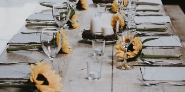 rustic dining table with sunflowers